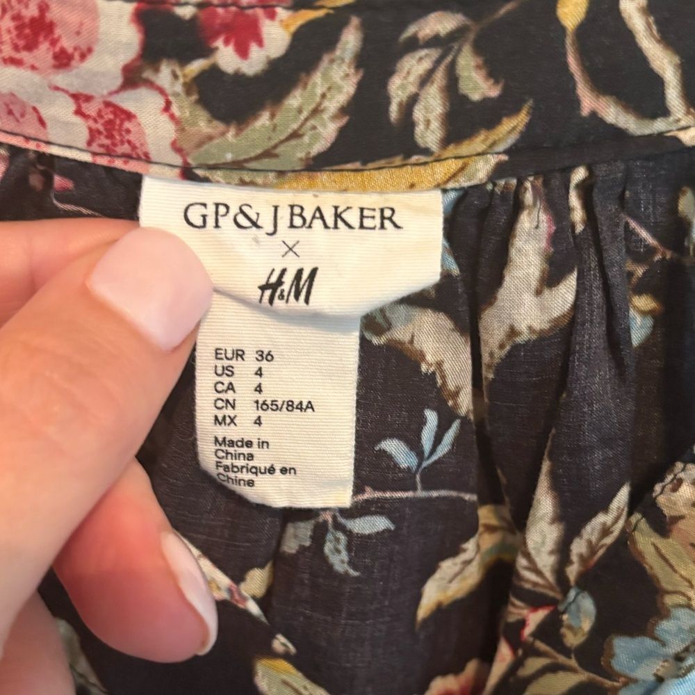 H&M Black and Pink Boxy Blouse with Notched Collar - Picture 4 of 6